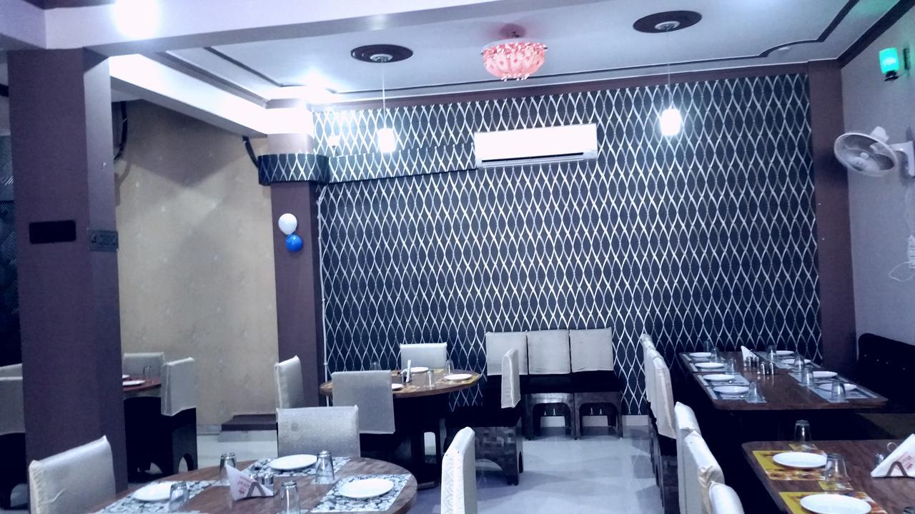 The Royal Hotel Chhatarpur Exterior foto